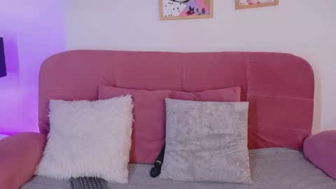 chloe_wilson7 online show from July 28, 12:48 pm