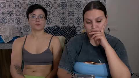 Eva and Sandra online show from February 15, 5:30 am