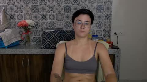 Eva and Sandra online show from February 17, 5:14 am