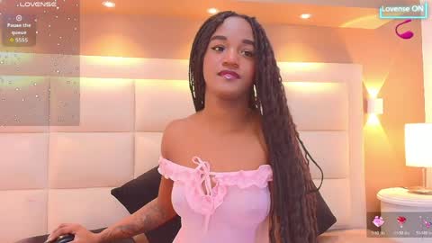 Snapshot of chloebrunnie chatting on May 5, 12:24 pm CHLOE online show from May 5, 12:24 pm