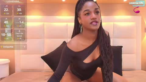 Snapshot of chloebrunnie chatting on May 14, 12:34 pm CHLOE online show from May 14, 12:34 pm