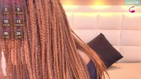 Snapshot of chloebrunnie chatting on June 2, 12:29 pm CHLOE online show from June 2, 12:29 pm