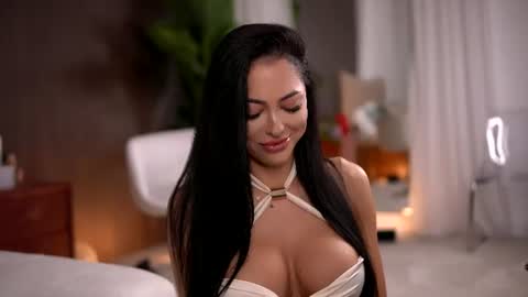 Snapshot of chloedevinex chatting on June 26, 3:33 am chloedevinex online show from June 26, 3:33 am