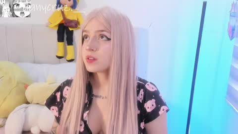 Snapshot of chloee_gardner chatting on May 18, 9:53 pm Chloe online show from May 18, 9:53 pm