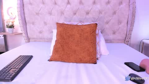 Snapshot of chloeferreira chatting on February 13, 5:37 am chloeferreira online show from February 13, 5:37 am