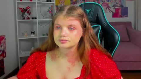 Snapshot of chloehalses chatting on June 8, 7:03 pm ChloeHalses online show from June 8, 7:03 pm