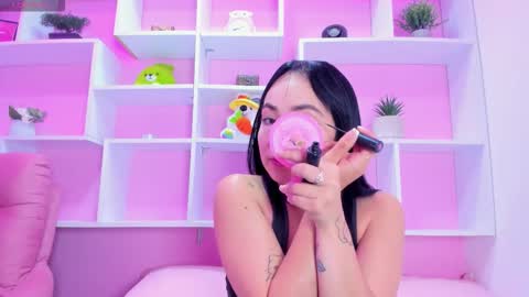 Snapshot of chloeharper1 chatting on January 8, 11:34 am Chloe online show from January 8, 11:34 am