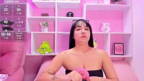 Snapshot of chloeharper1 chatting on January 17, 4:11 pm Chloe online show from January 17, 4:11 pm