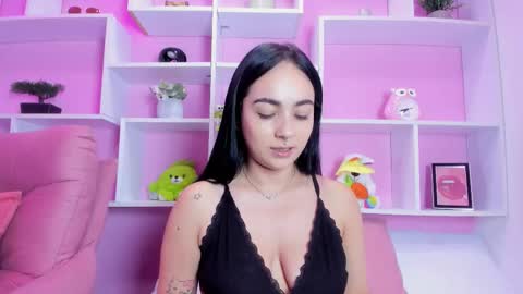 Snapshot of chloeharper1 chatting on February 27, 11:21 am Chloe online show from February 27, 11:21 am