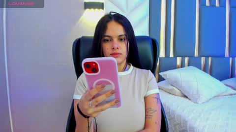  Chloe Harper  online show from July 11, 12:30 pm