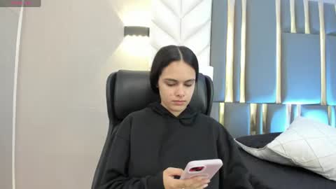  Chloe Harper  online show from July 30, 11:53 am