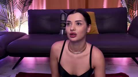 Chloe online show from December 22, 6:32 am