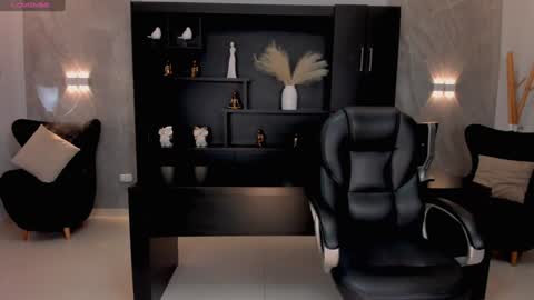 Chloe  OF chloemanson online show from December 10, 8:27 pm