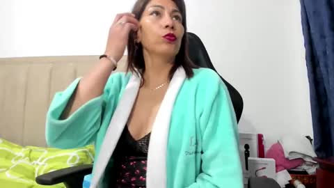 Snapshot of chloemiller__ chatting on November 2, 10:56 pm chloemiller online show from November 2, 10:56 pm