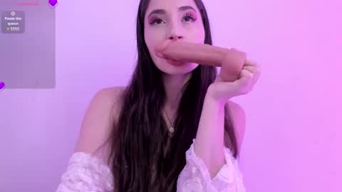 chloeminn online show from September 12, 1:49 am