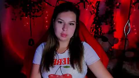 Snapshot of chloericci chatting on July 27, 1:23 am ChloeRicci online show from July 27, 1:23 am