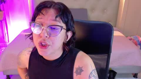 Chloe rosse online show from April 24, 1:30 am