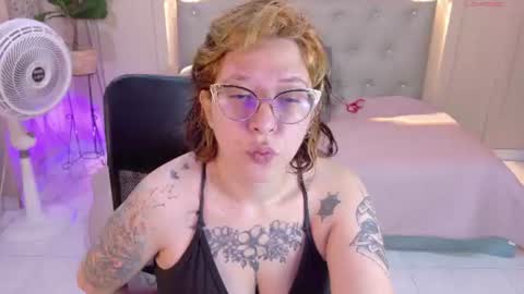Chloe rosse online show from June 28, 1:17 pm