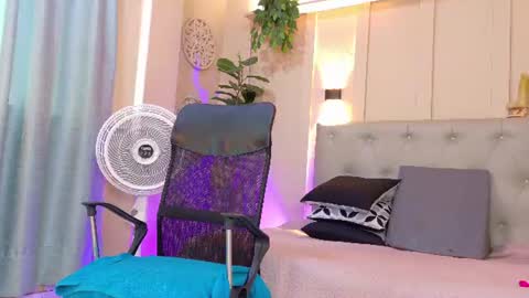 Chloe rosse online show from July 19, 1:04 pm