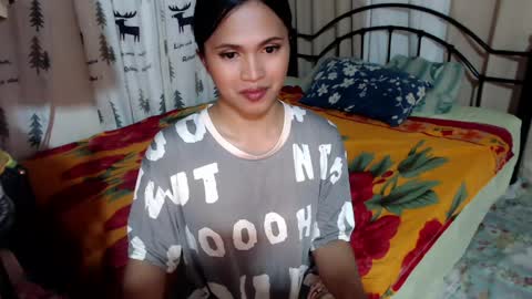 chloesmithxx online show from June 2, 6:10 pm