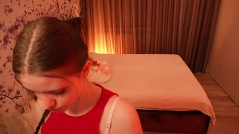 Chloe online show from May 22, 8:14 pm