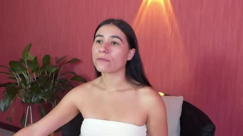 ChloeTurner  online show from May 2, 2:00 pm