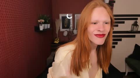 Chloe online show from November 3, 12:06 pm