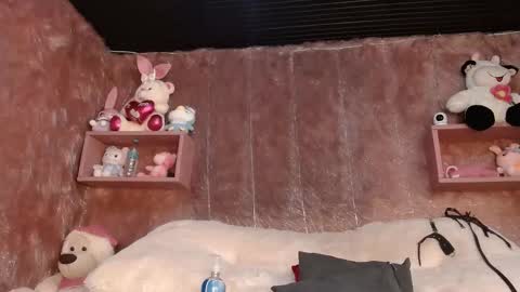 chlooe_zoe online show from February 22, 11:13 pm