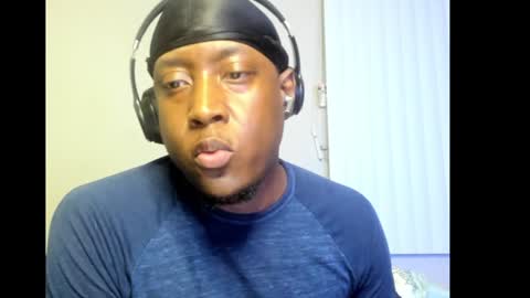 Snapshot of chocdude2877 chatting on January 5, 12:09 am Choc online show from January 5, 12:09 am