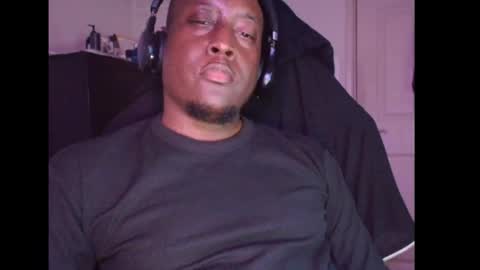 Snapshot of chocdude2877 chatting on July 21, 2:14 am Choc online show from July 21, 2:14 am