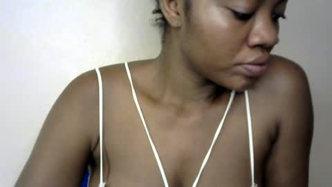 choco_bitch677 online show from July 19, 7:39 pm