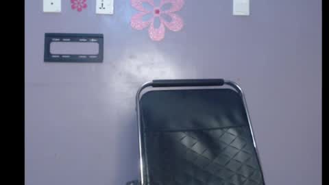 Snapshot of choco_chocox chatting on February 18, 4:37 pm ESTHER online show from February 18, 4:37 pm