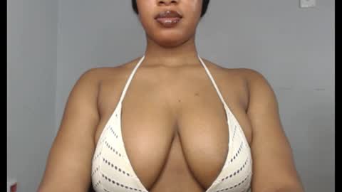 Snapshot of choco_chocox chatting on October 11, 7:40 am ESTHER online show from October 11, 7:40 am