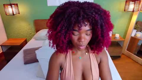 Snapshot of choco_goddess_ chatting on September 11, 1:22 pm Camila Love online show from September 11, 1:22 pm