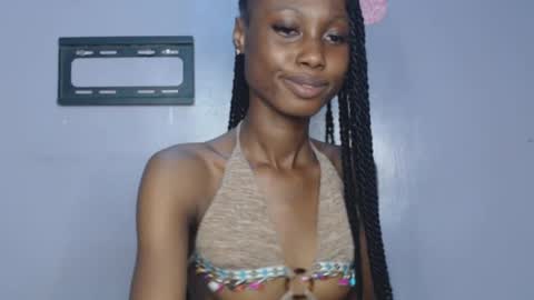 Snapshot of choco_petitqueen chatting on January 10, 6:42 am choco_petitqueen online show from January 10, 6:42 am