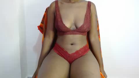 Snapshot of choco_sweee chatting on March 6, 6:08 am Maddie online show from March 6, 6:08 am