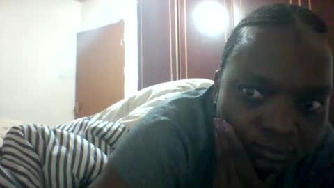 Snapshot of chocobabe002 chatting on May 3, 2:17 am chocobabe002 online show from May 3, 2:17 am