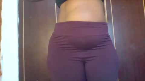 Snapshot of chocobabe002 chatting on May 8, 5:46 am chocobabe002 online show from May 8, 5:46 am