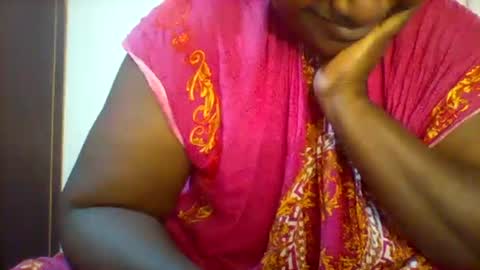 Snapshot of chocobabe002 chatting on May 19, 3:57 am chocobabe002 online show from May 19, 3:57 am