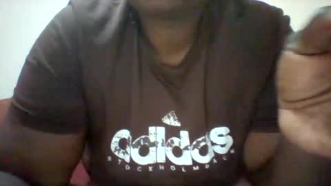 Snapshot of chocobabe002 chatting on June 3, 3:50 pm chocobabe002 online show from June 3, 3:50 pm