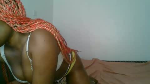 Snapshot of chocobear22 chatting on October 28, 6:17 am chocobear22 online show from October 28, 6:17 am