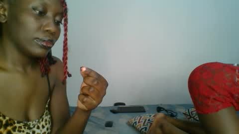 Snapshot of chocobear22 chatting on November 12, 12:11 am chocobear22 online show from November 12, 12:11 am