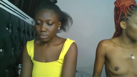 Snapshot of chocobear22 chatting on November 27, 9:50 pm chocobear22 online show from November 27, 9:50 pm