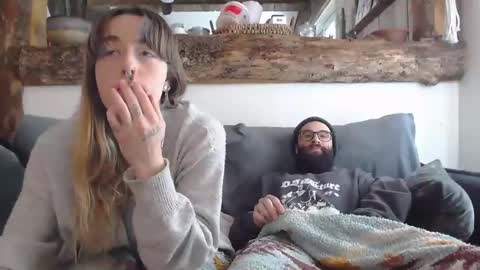 Snapshot of chocobear89 chatting on February 1, 1:41 pm chocobear89 online show from February 1, 1:41 pm