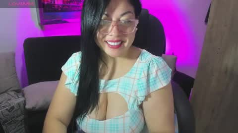 Snapshot of chocobunny_1 chatting on April 26, 3:32 pm chocobunny_1 online show from April 26, 3:32 pm