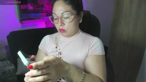 Snapshot of chocobunny_1 chatting on May 15, 11:12 pm chocobunny_1 online show from May 15, 11:12 pm