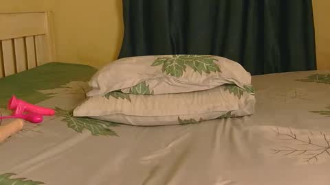 chocolate_candiee online show from February 10, 11:53 pm