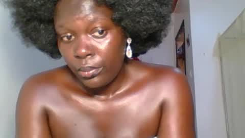 chocolate queen25 online show from October 16, 8:59 am