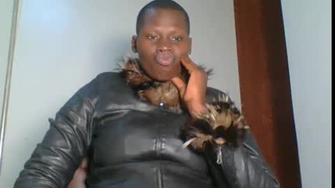 Snapshot of chocolate_sabrina24 chatting on December 1, 10:04 pm chocolate sabrina24 online show from December 1, 10:04 pm