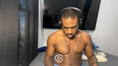 Snapshot of chocolatedolla chatting on January 20, 6:43 pm chocolatedolla online show from January 20, 6:43 pm